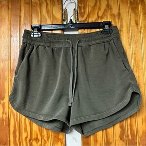 Womens H&M short size M